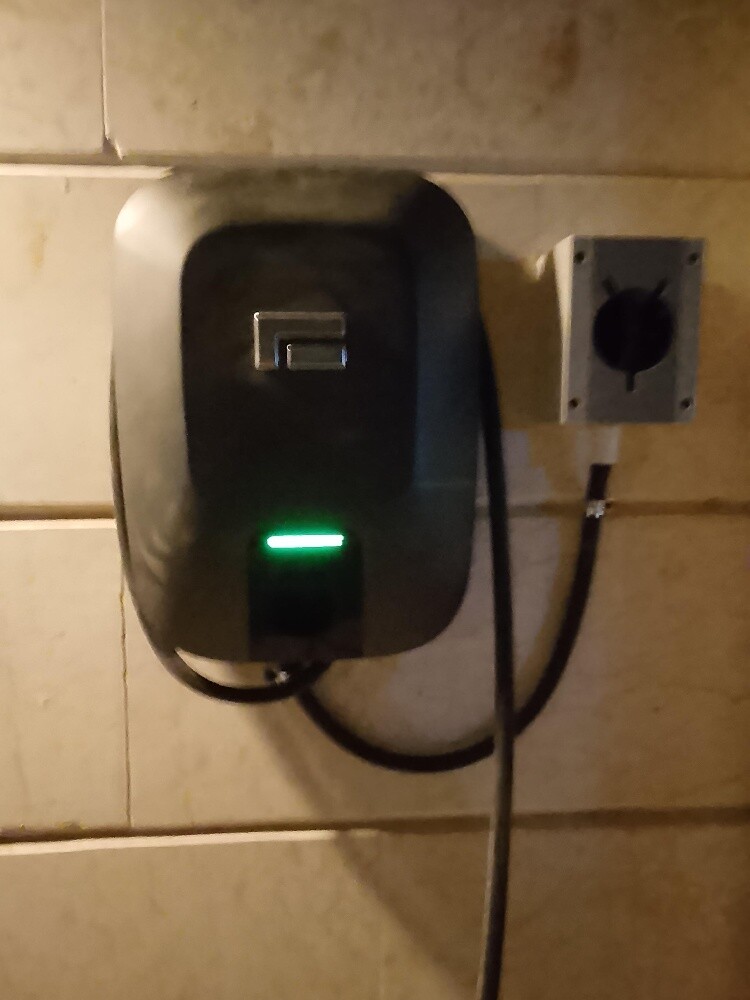 byd rox Tesla charge installation - 6