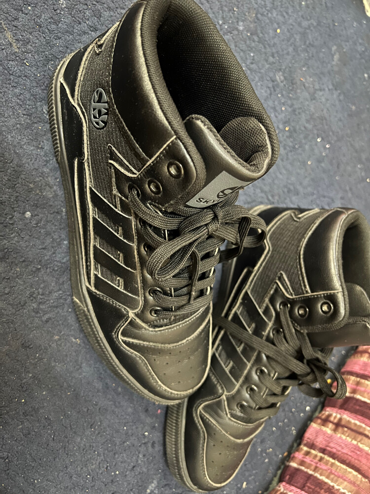 the shoes are in good condition - 4