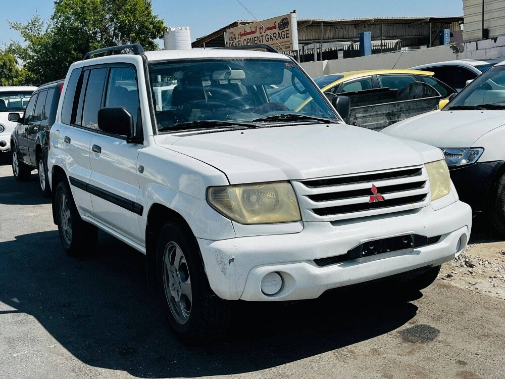 Mistubishi Pajero Mini 2004 - 8