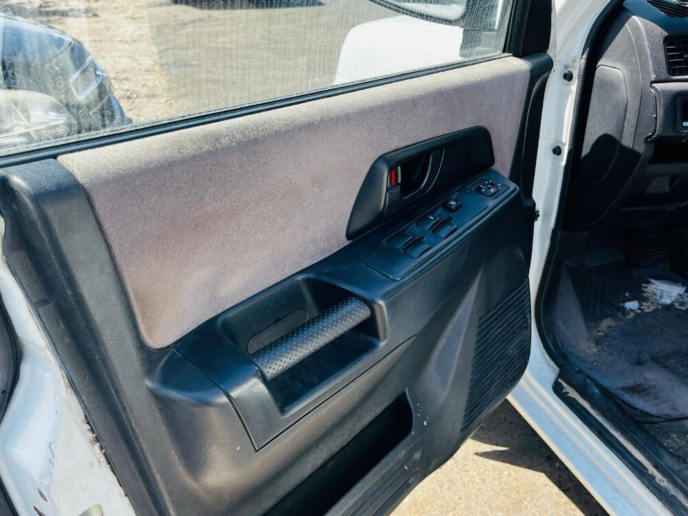 Mistubishi Pajero Mini 2004 - 5