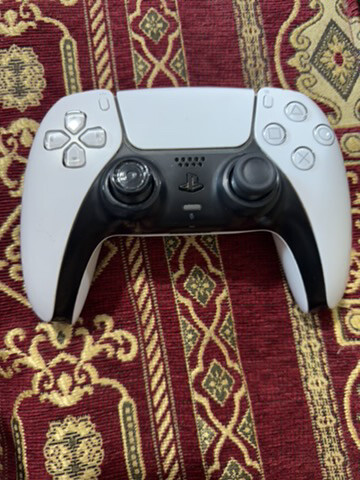Ps5 controller white color  - 1