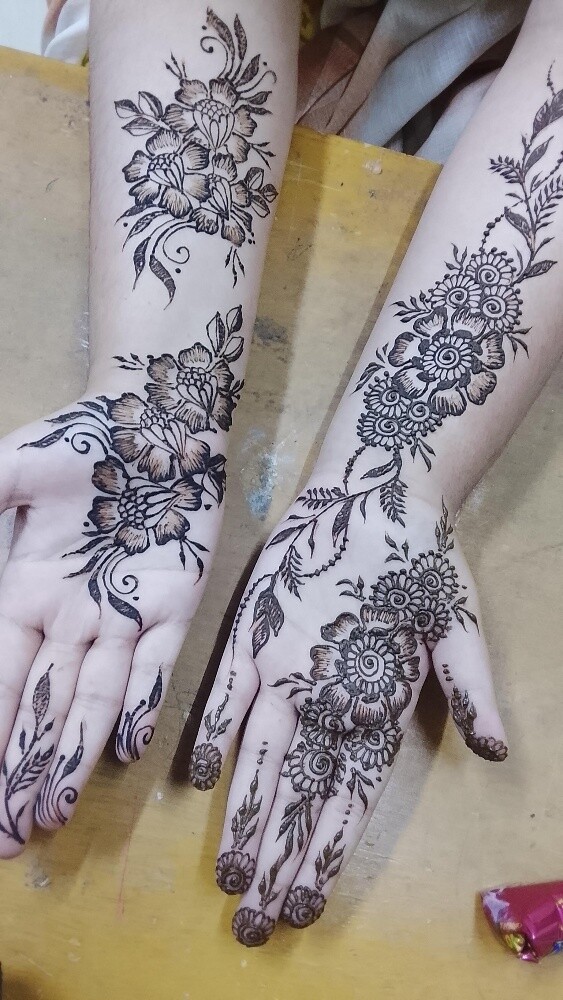 Henna artist Fathima's 66603198 - 8
