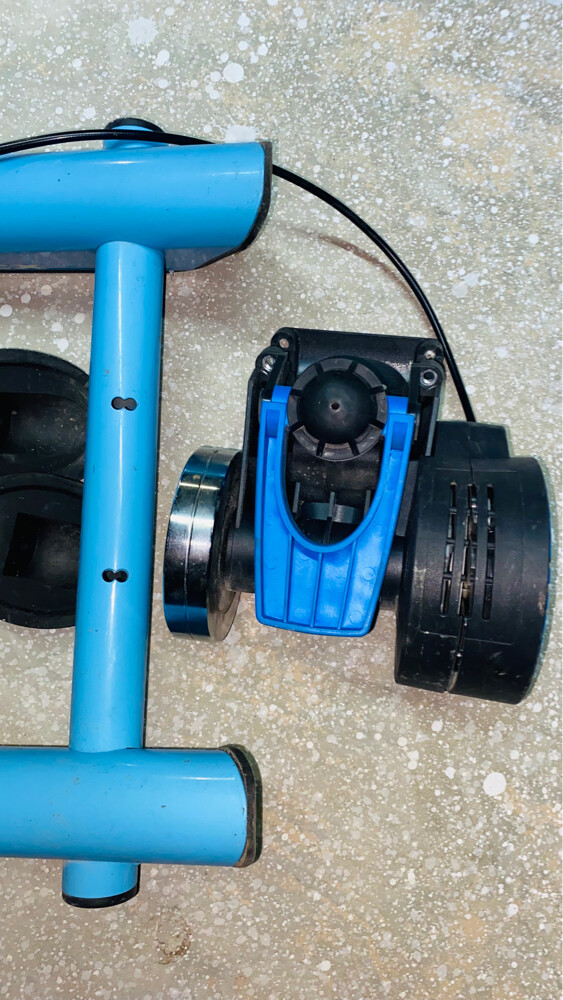 Tacx indoor bike trainer - 4