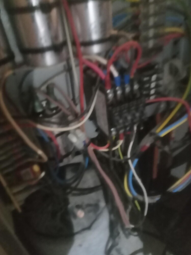 A/C Repairing & Mantanance Servic - 1