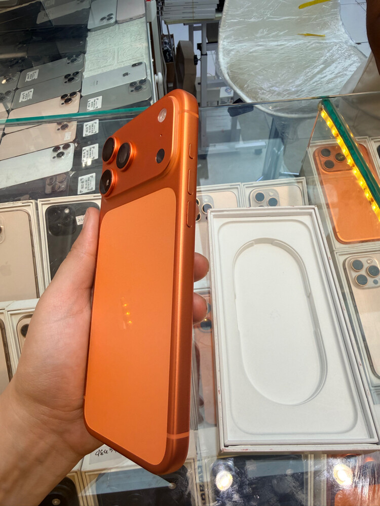 iPhone 17 pro Max orange 512GB   - 1