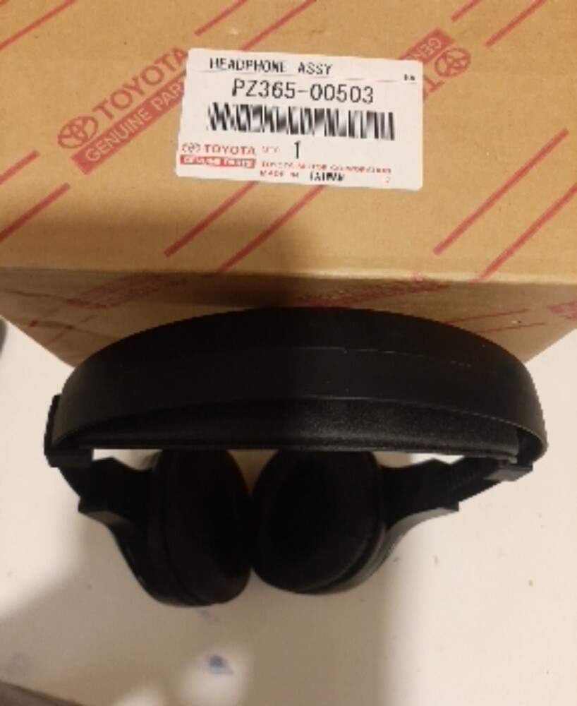 Toyota car wireless head phone - 2