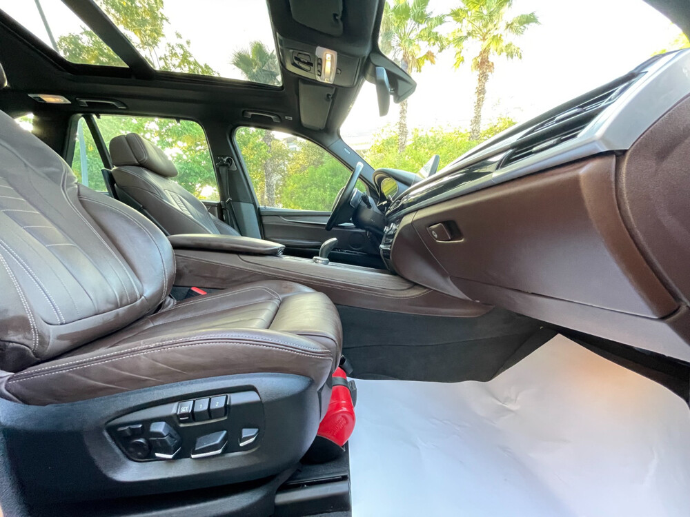 BMW X5 50i 2016 - 13