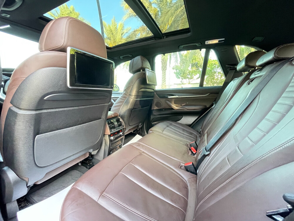 BMW X5 50i 2016 - 15