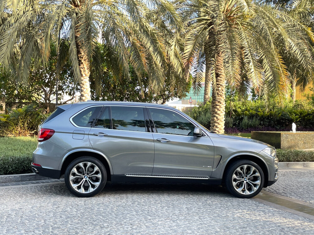 BMW X5 50i 2016 - 5