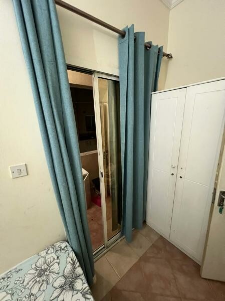 For Rent  Partition for Ladies - 2