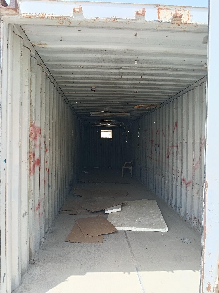 Four containers for sale - 8