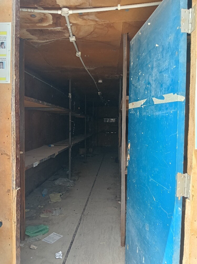 Four containers for sale - 4