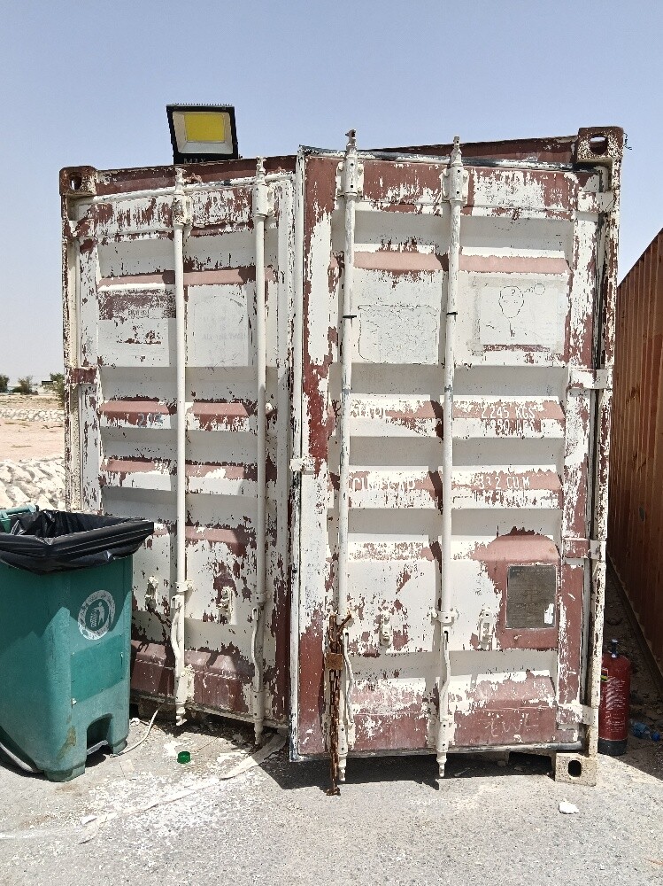 Four containers for sale - 13