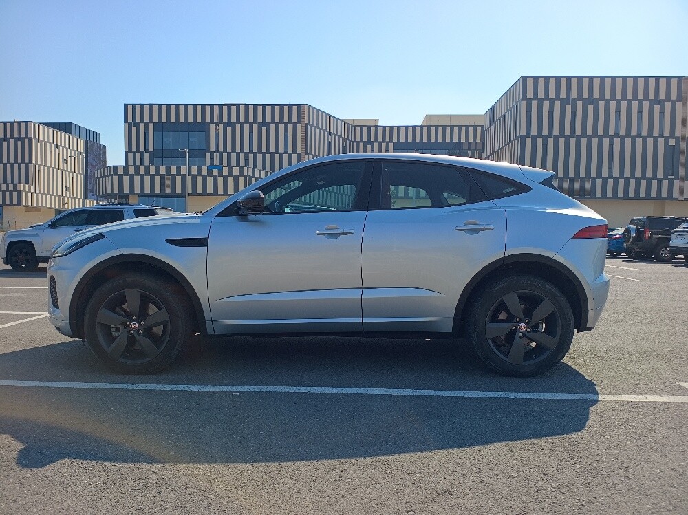 Jaguar E-Pace - 2