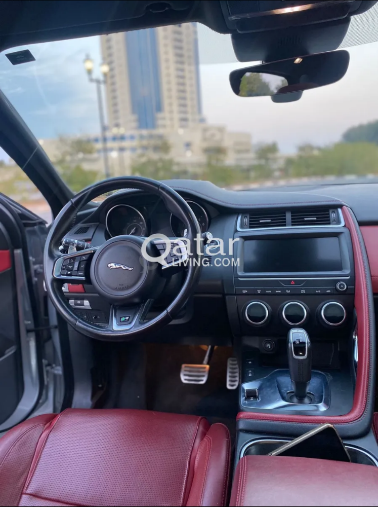 Jaguar E-Pace - 4