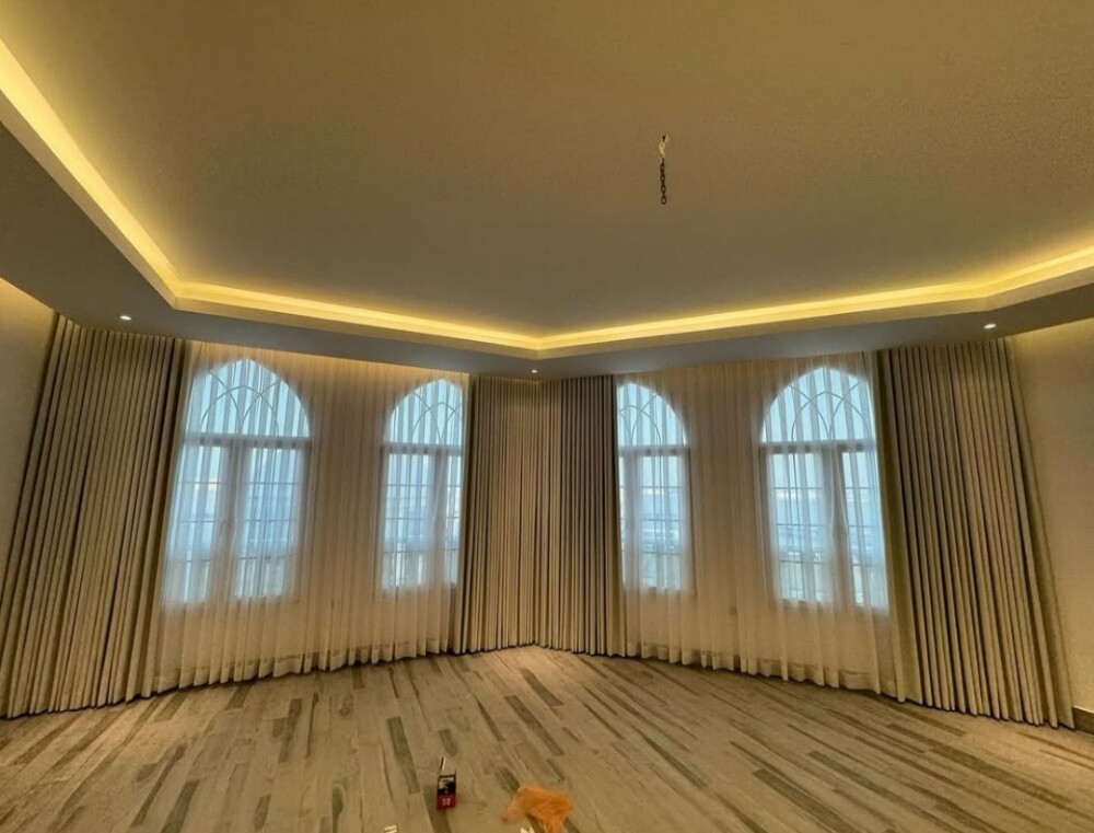 Luxury design sofa, curtains making - 22