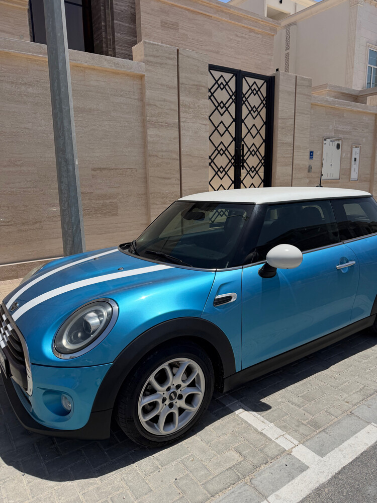 mini cooper  - 1