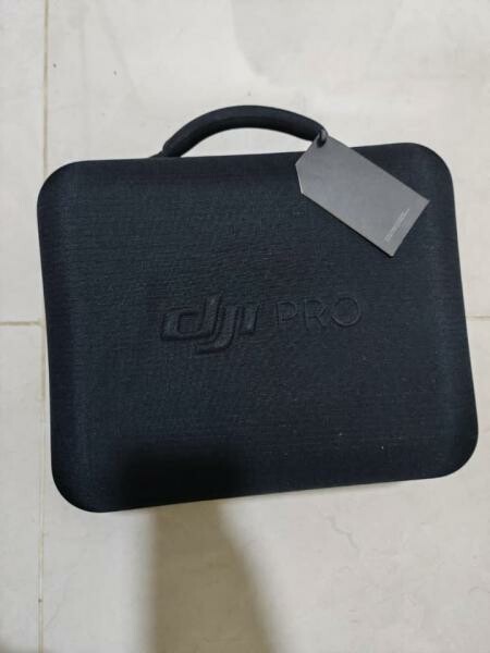 DJI RS 3 Gimbal Stabilizer Combo - 4