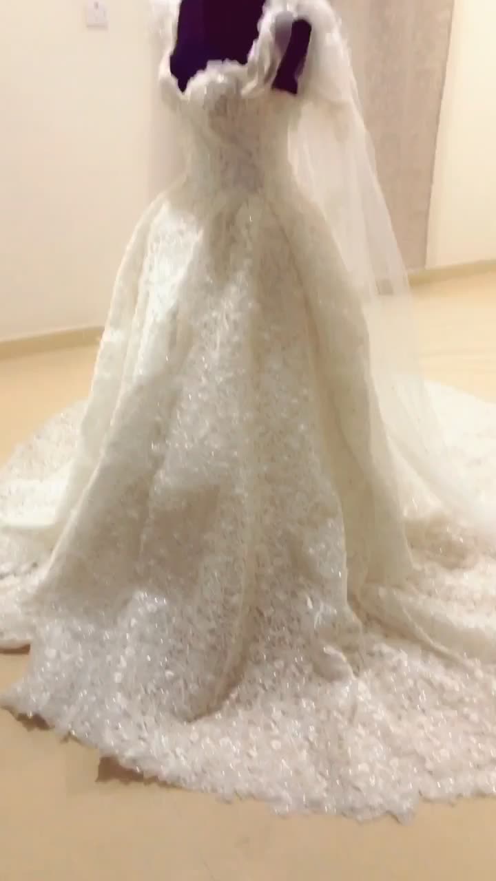 perfect use wedding dress  - 1