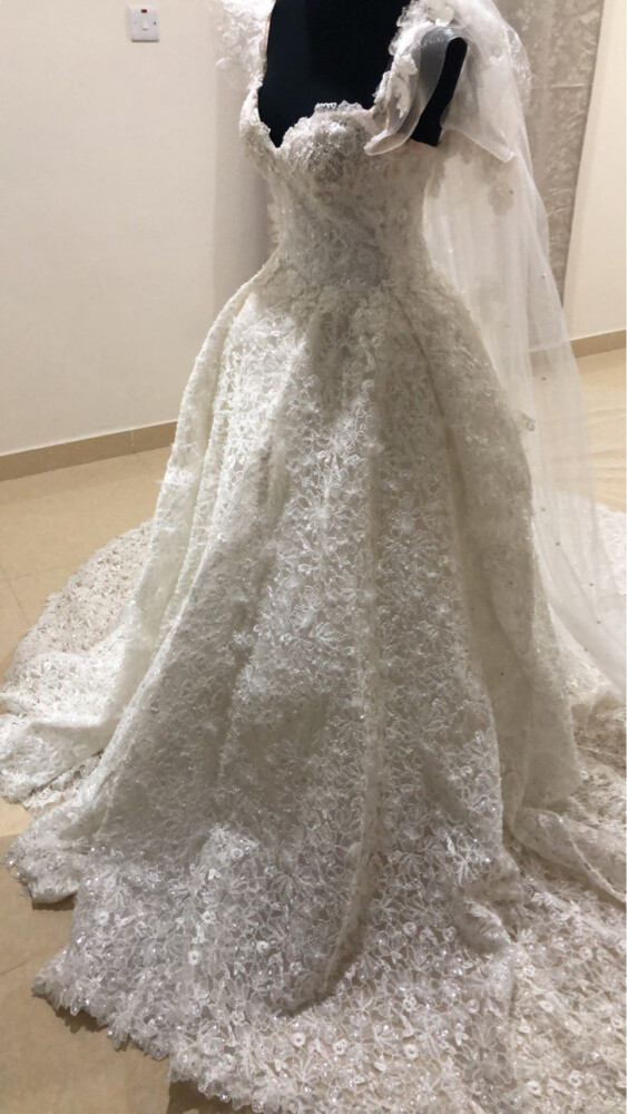 perfect use wedding dress  - 2