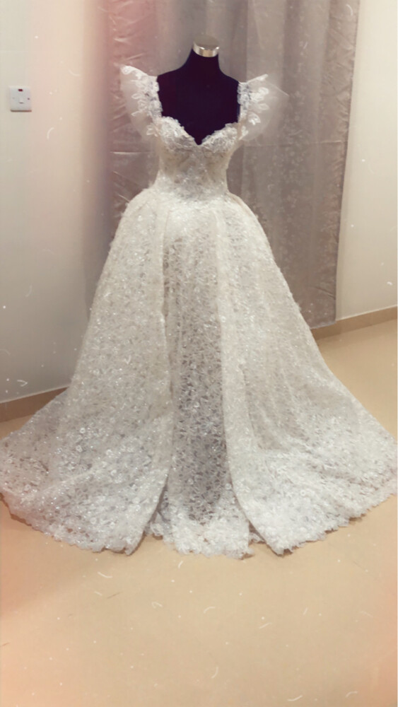 perfect use wedding dress  - 4