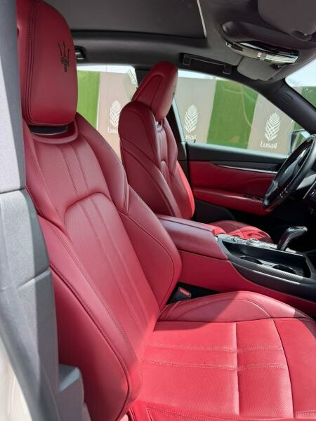 MASERATI LEVANTE GTS V8 - 8