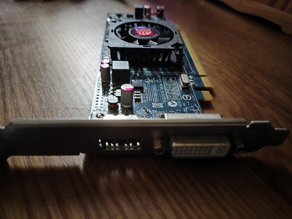 Radeon HD 8490 - 3