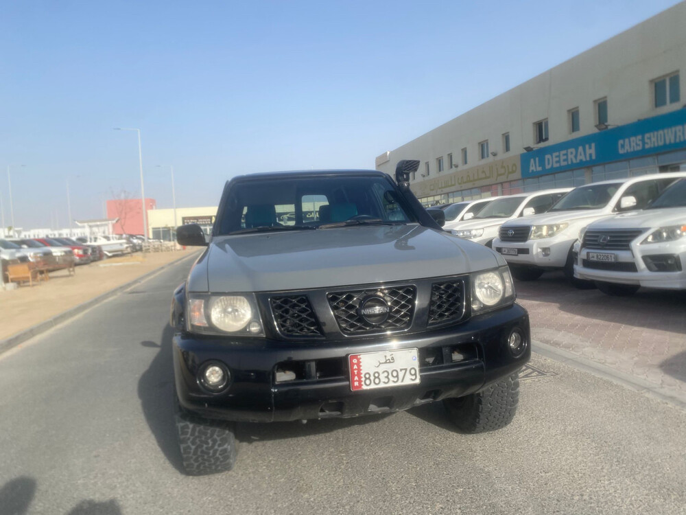 نيسان سفاري - 1