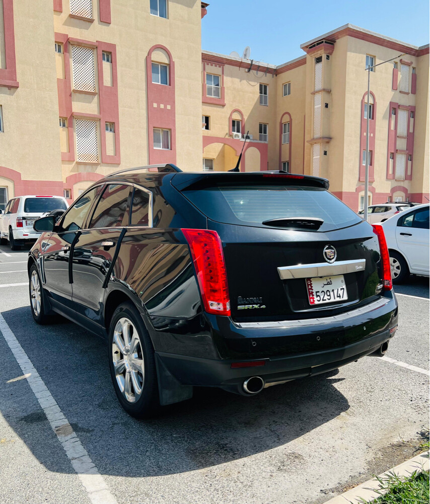 Cadillac SRX 4 - 3