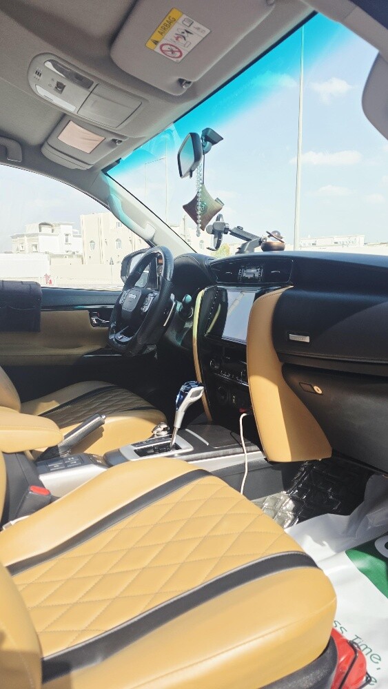 TOYOTA FORTUNER 2019 V6 - 8