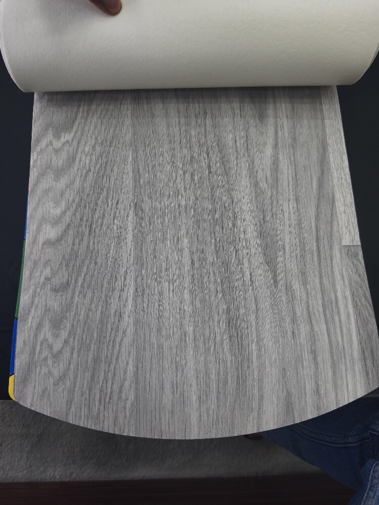 High-quality vinyl flooring. - 24