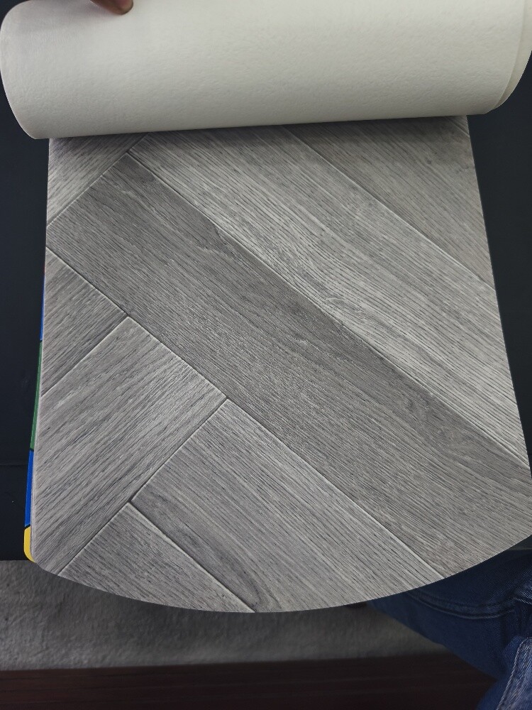 High-quality vinyl flooring. - 1