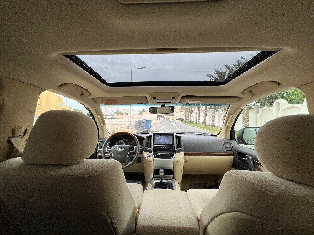 Toyota GXR V6 2016 4.0CC - 15