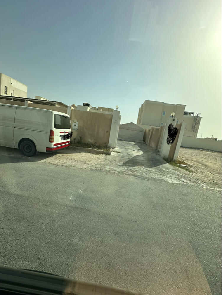 للبيع بيت شعبي قديم بعين خالد - 1