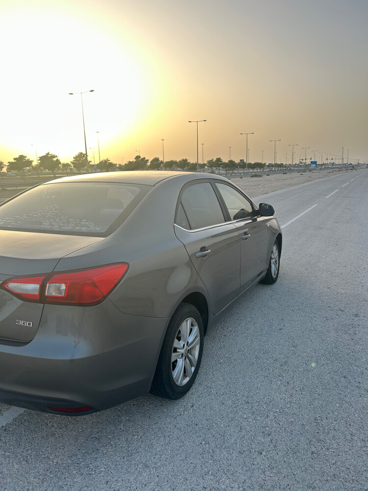 ام جي 360 - 3