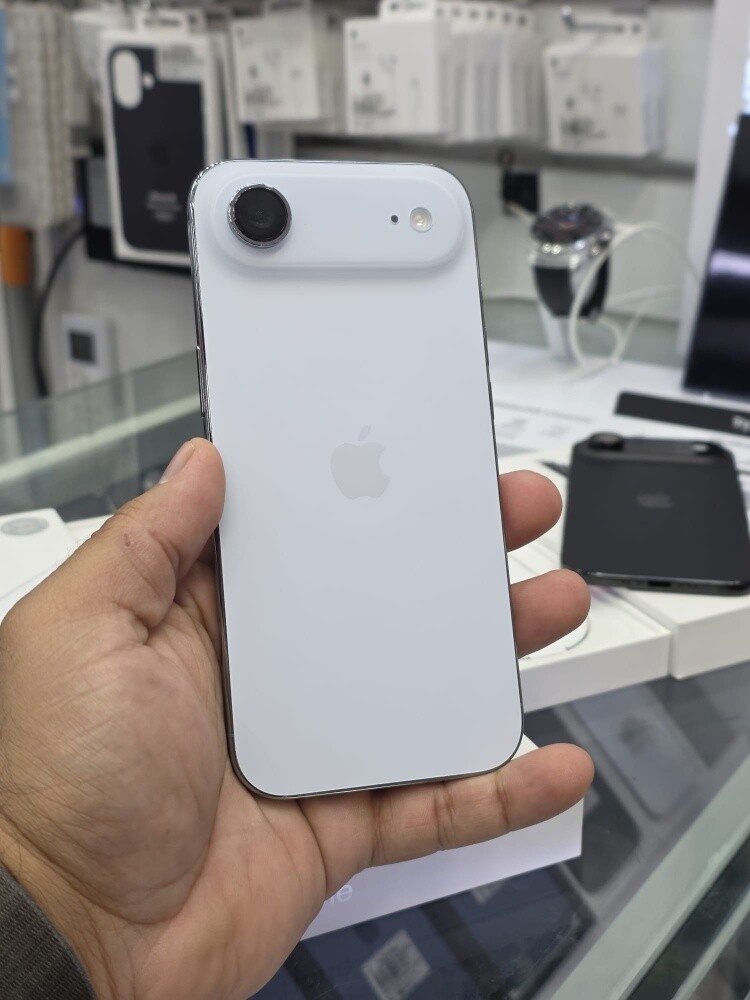 APPLE IPHONE 17 AIR 256GB USED - 7