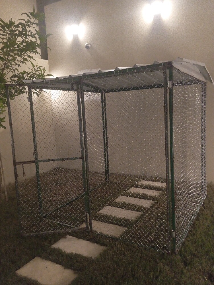 house for bird 2m by  2m - 7