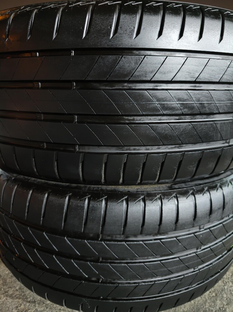 255/40/20 Bridgestone Tyre 2024 - 2