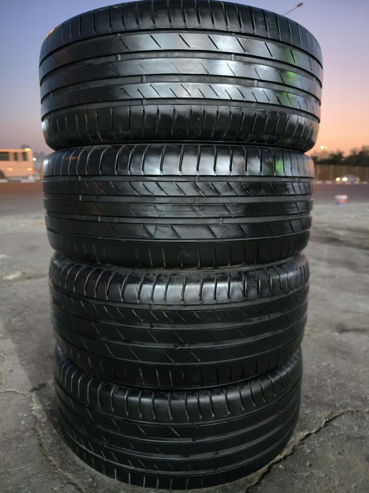 255/45/20 Kumho Tyre 2025 - 7