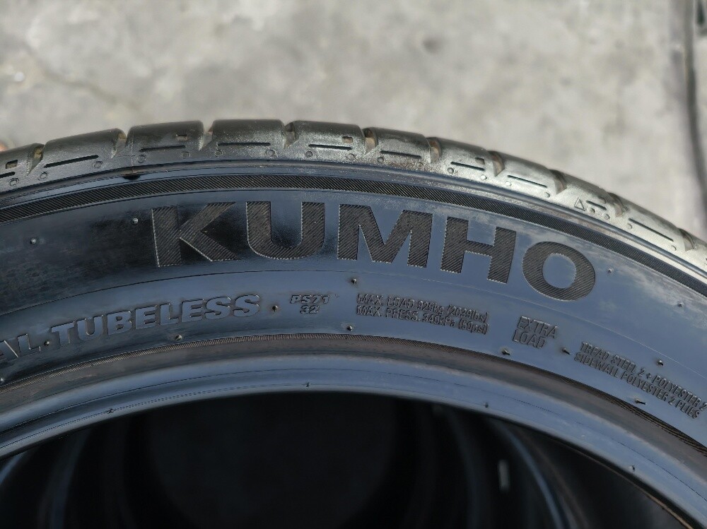 255/45/20 Kumho Tyre 2025 - 4