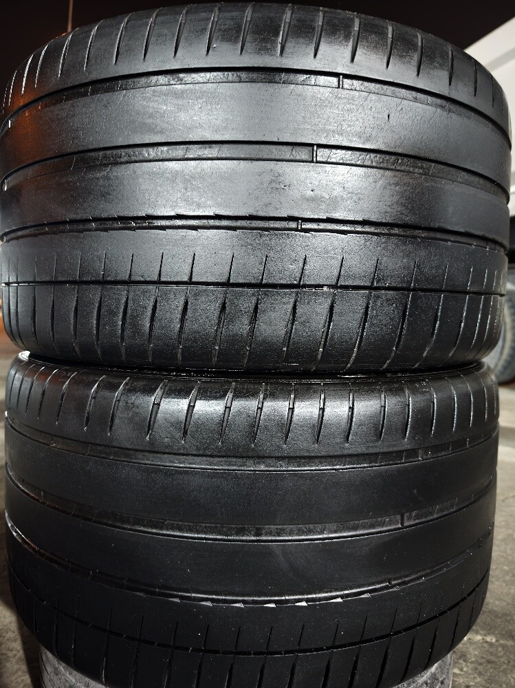 305/30/20 Michlin Tyre - 8
