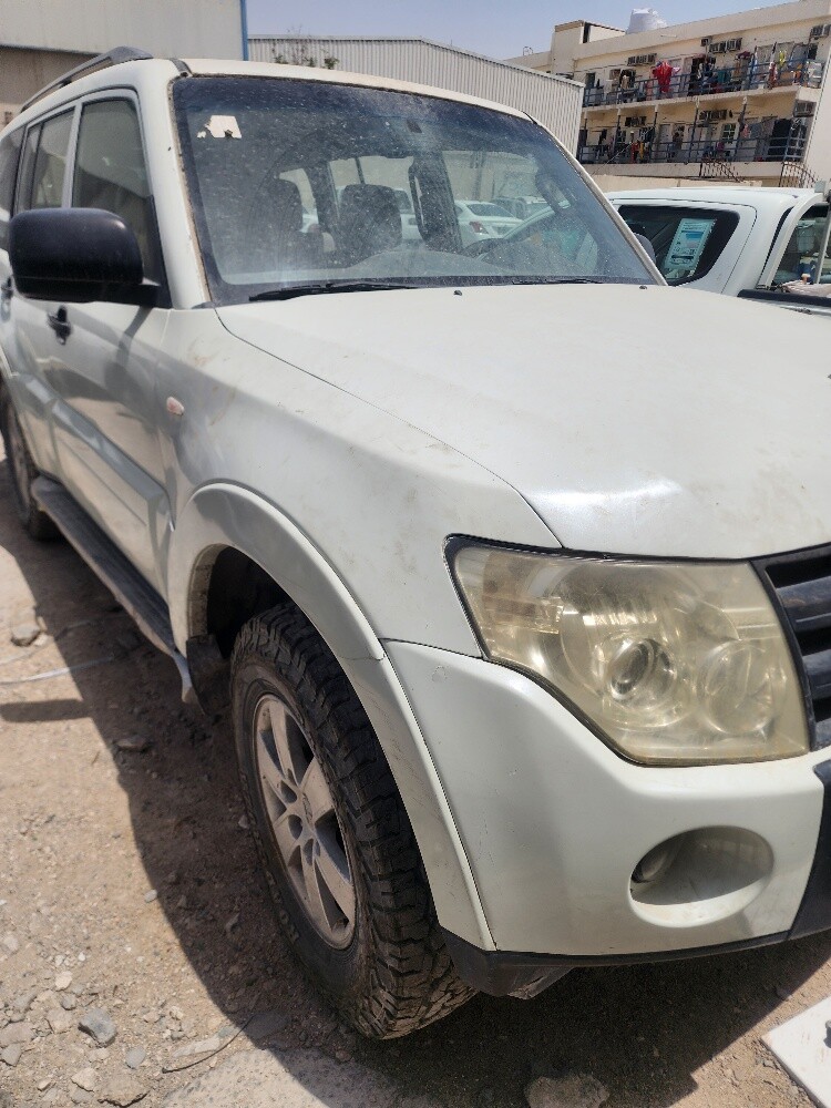 Mitsubishi pajero all parts - 1