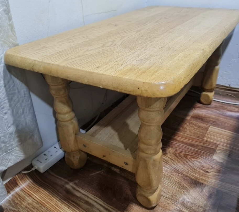 7 Seater Sofa with coffee Table - 7