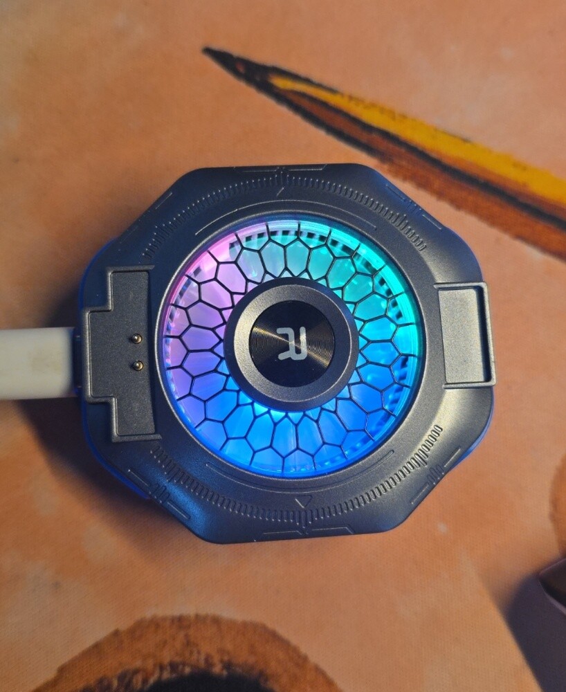 Mobile cooling fan - 3