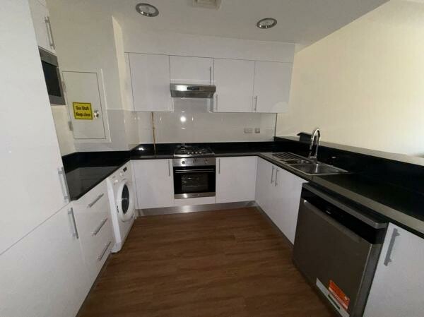 FURNISHED 1BHK BALCONY | BILLS INCL - 5