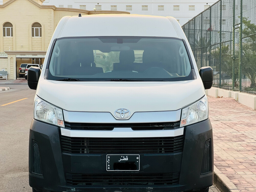 TOYOTA HIACE 2022  - 1