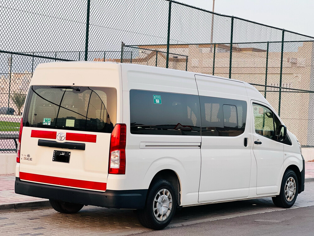 TOYOTA HIACE 2022  - 3