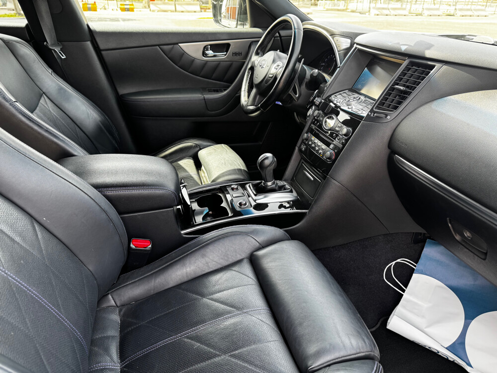 Sale - Infiniti QX70S 2015 -130k km - 10