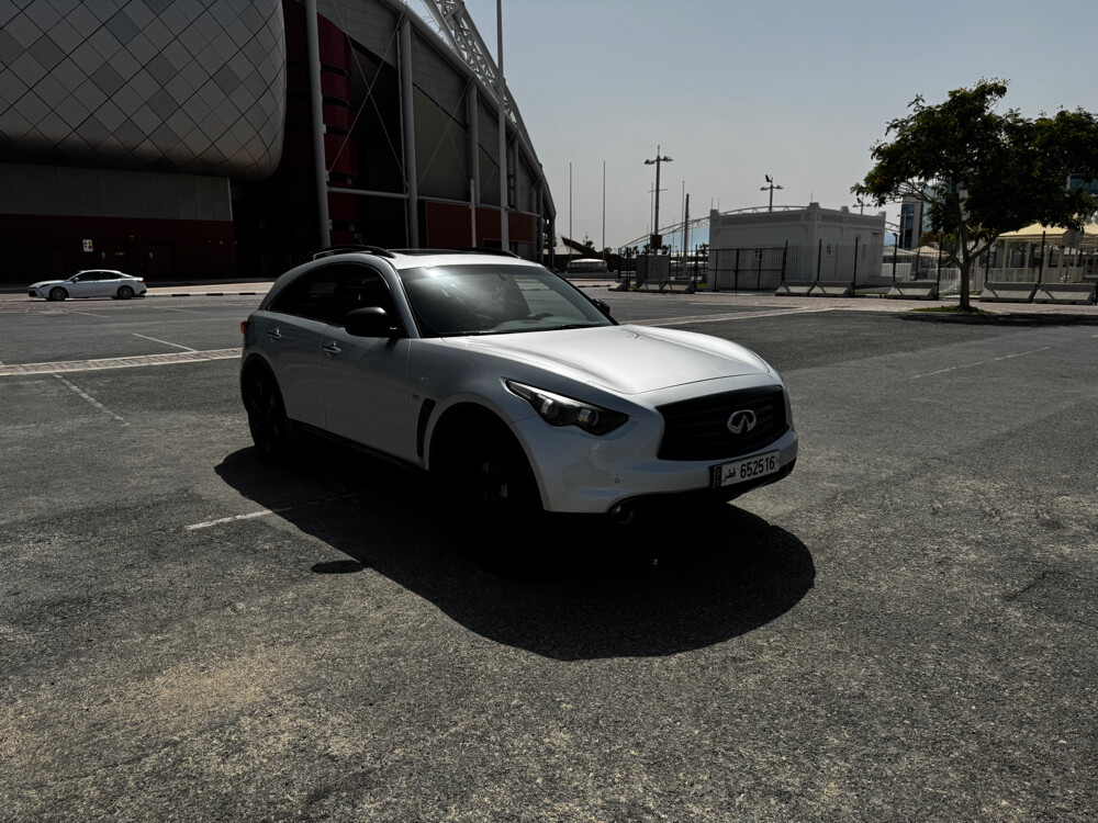 Sale - Infiniti QX70S 2015 -130k km - 7