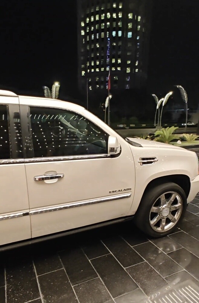 Cadillac Escalade 2011 - 11